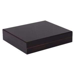 Humidor Supreme 15 Mahogany Travel Humidor  15 Cigar Capacity w/ 1 -  Xikar-Boveda 84% Seasoning Pack